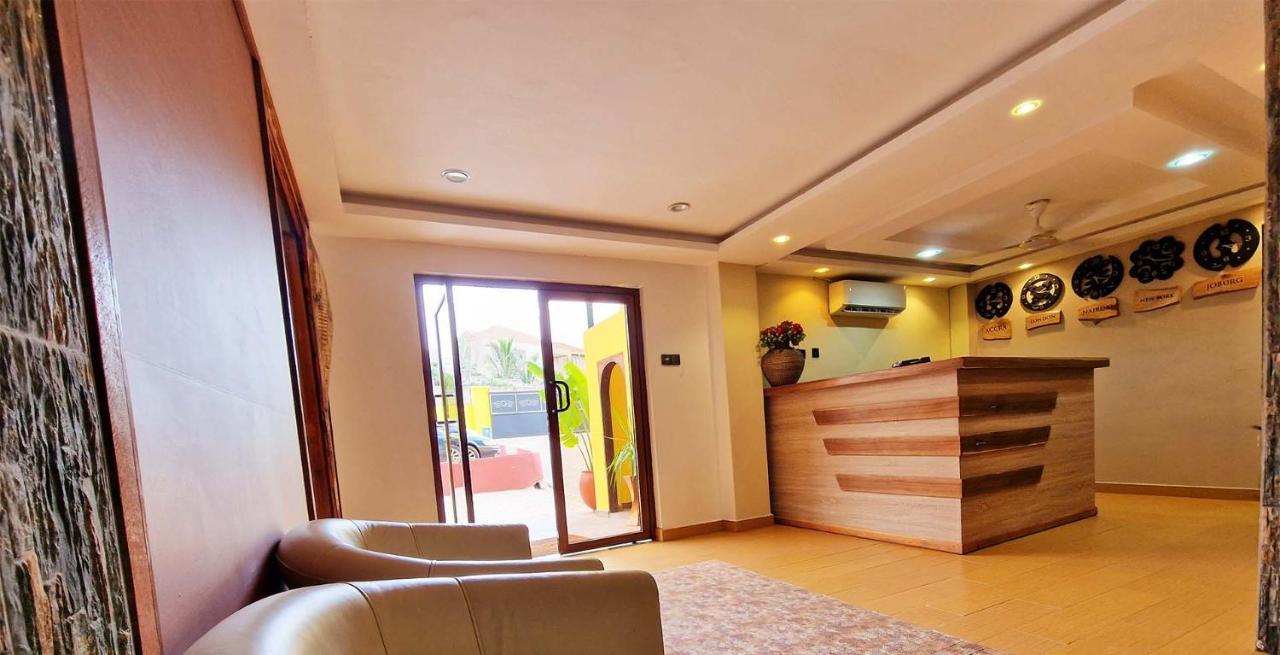 Aburi Cactus Creek Hotel מראה חיצוני תמונה