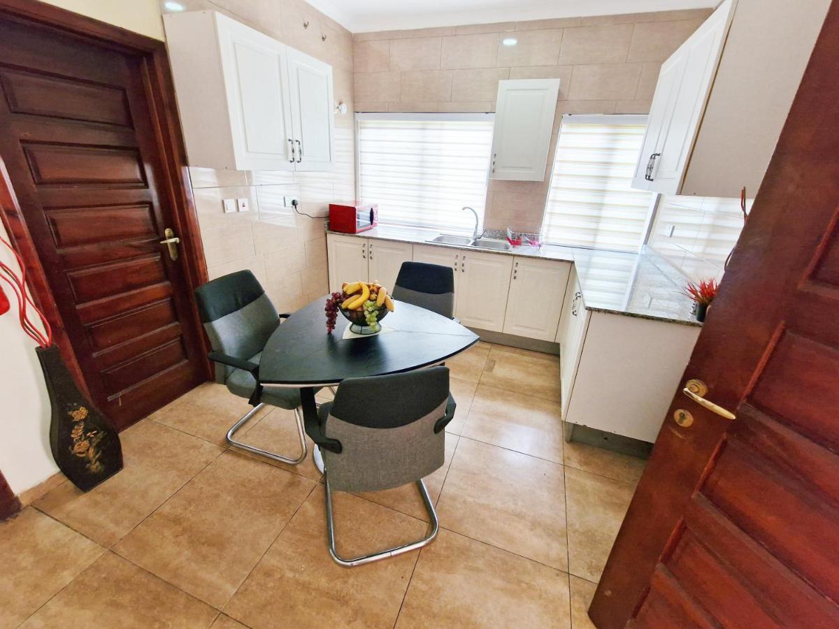 Aburi Cactus Creek Hotel מראה חיצוני תמונה
