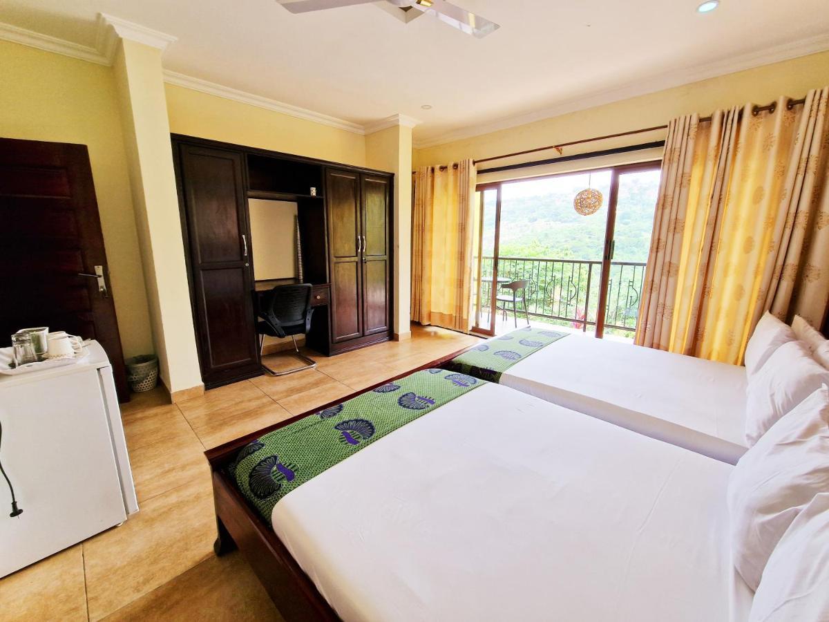 Aburi Cactus Creek Hotel מראה חיצוני תמונה